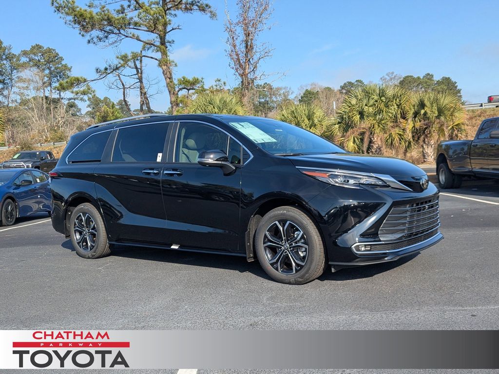 2026 Toyota Sienna Platinum's photo
