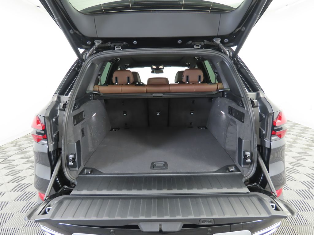 Thumbnail: 2026 BMW X5 - 29