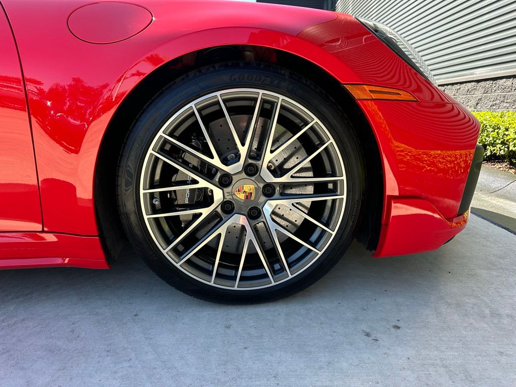 Thumbnail: 2025 Porsche 911 - 16