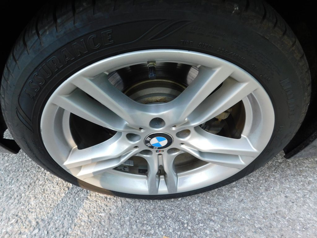 Thumbnail: 2017 BMW 3 Series - 8