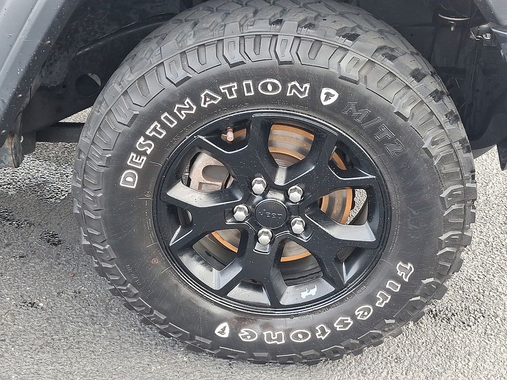 Thumbnail: 2020 Jeep Wrangler - 9