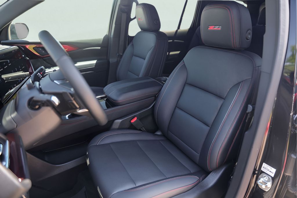 Used Car 2025 Chevrolet Traverse  Z71 For Sale Under $50,000 In Austin, Texas