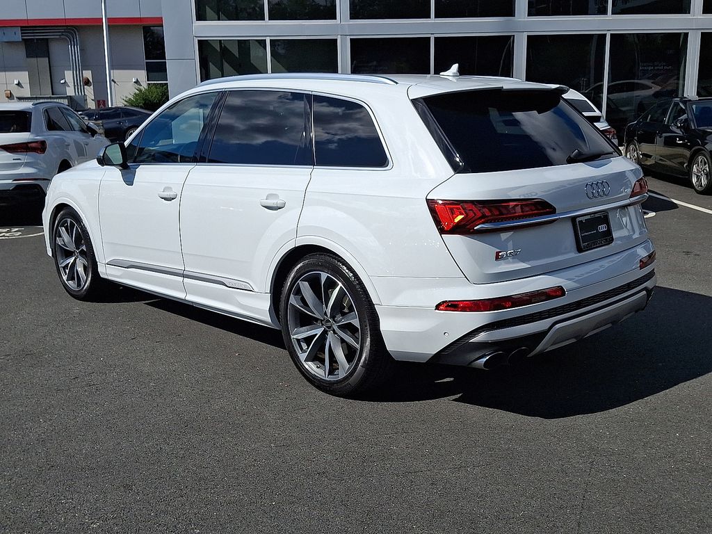 Thumbnail: 2023 Audi SQ7 - 6