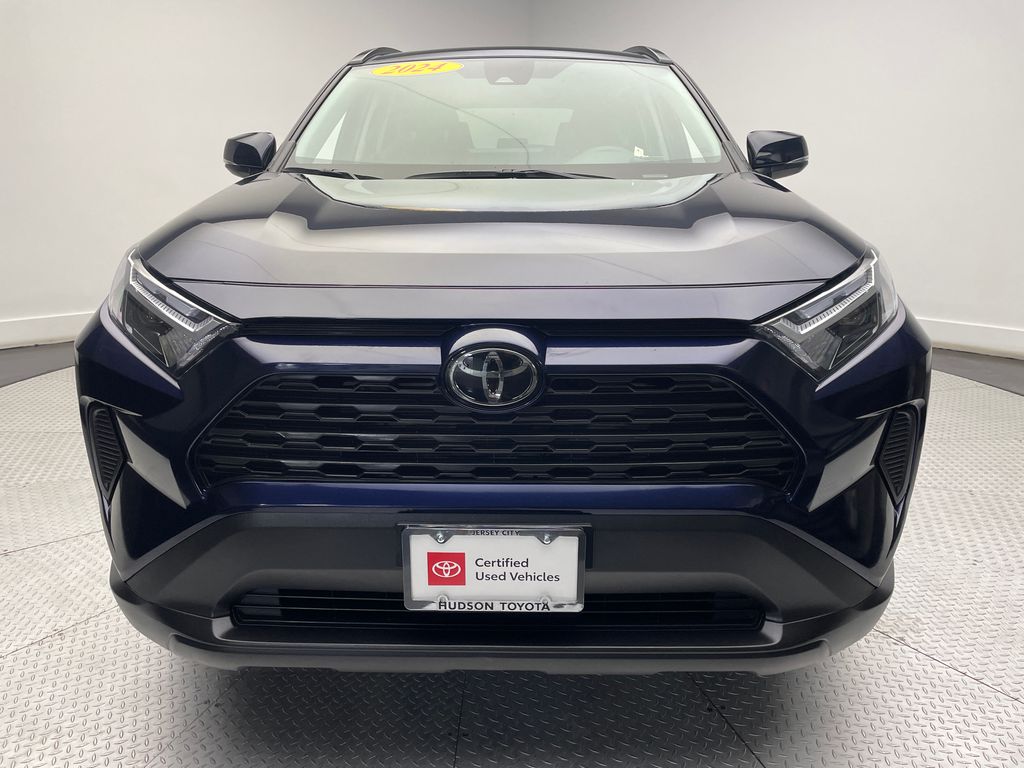 2024 Toyota RAV4 XLE 2