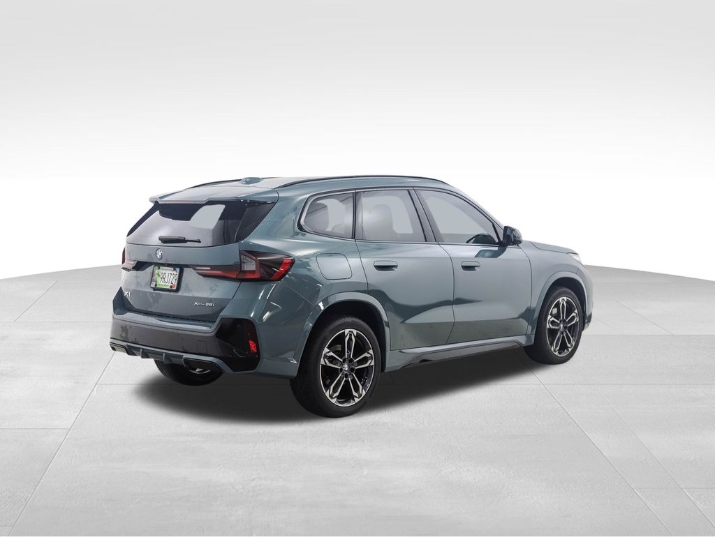 Thumbnail: 2023 BMW X1 - 5