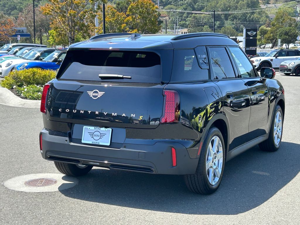 2025 MINI Cooper Countryman Iconic 5