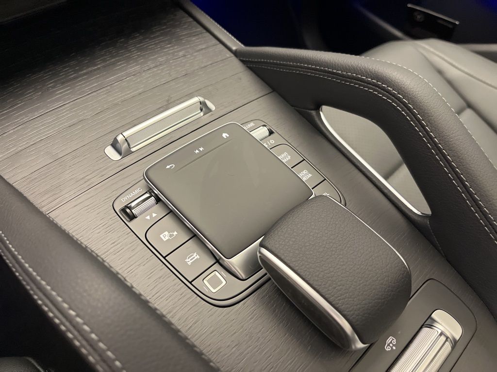 Thumbnail: 2026 Mercedes-Benz GLS - 21