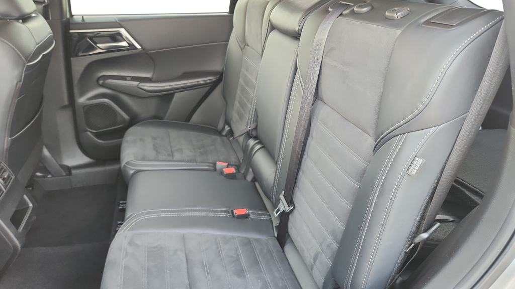 2024 Mitsubishi Outlander