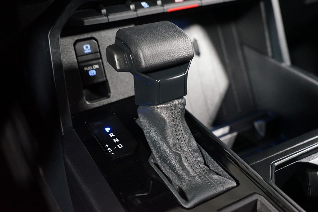 Thumbnail: 2024 Toyota Tundra - 21