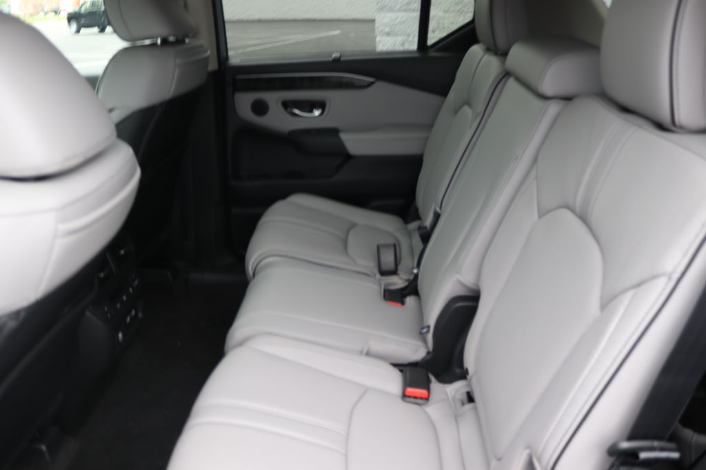 Thumbnail: 2025 Honda Pilot - 12