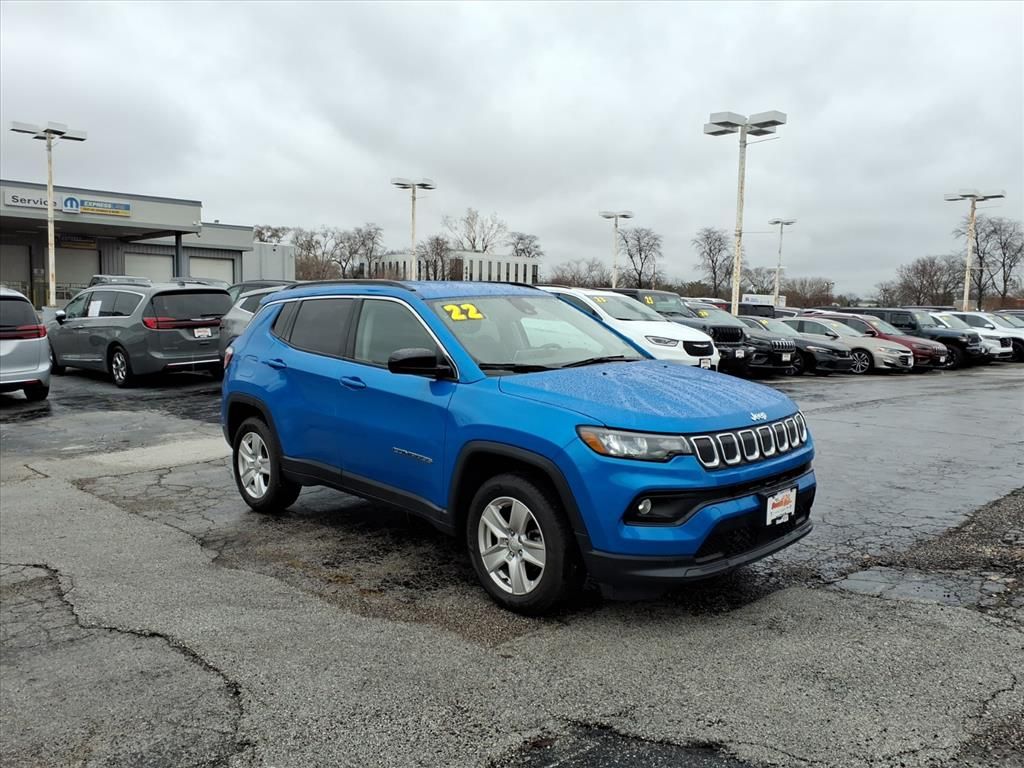 Laser Blue Pearlcoat 2022 Jeep Compass Latitude 4WD SUV / Crossover Four-Wheel Drive 9-Speed Automatic