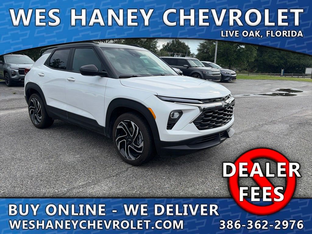 White (Iridescent Pearl Tricoat) 2026 Chevrolet Trailblazer SUV / Crossover Front-Wheel Drive Continuously Variable Transmission