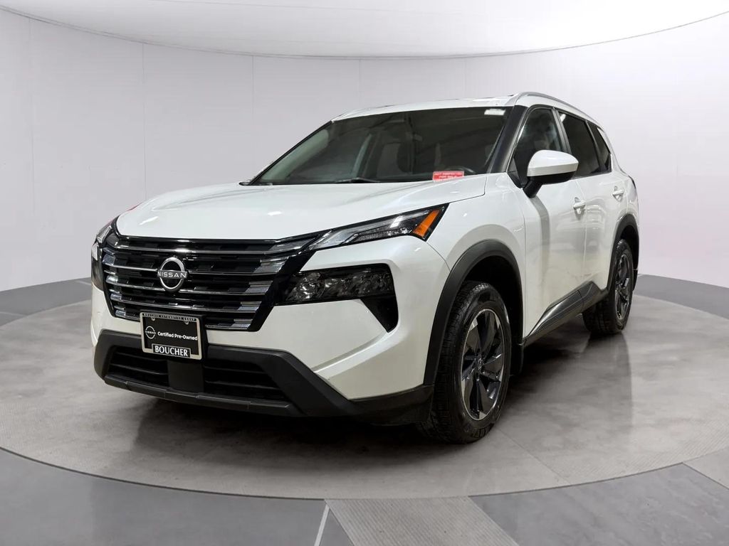 Certified Used 2024 Everest White Pearl Nissan SV image 7