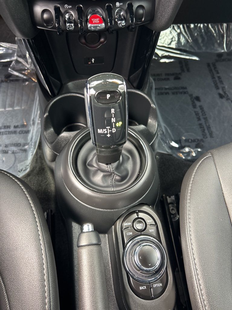 Thumbnail: 2024 MINI Cooper - 9