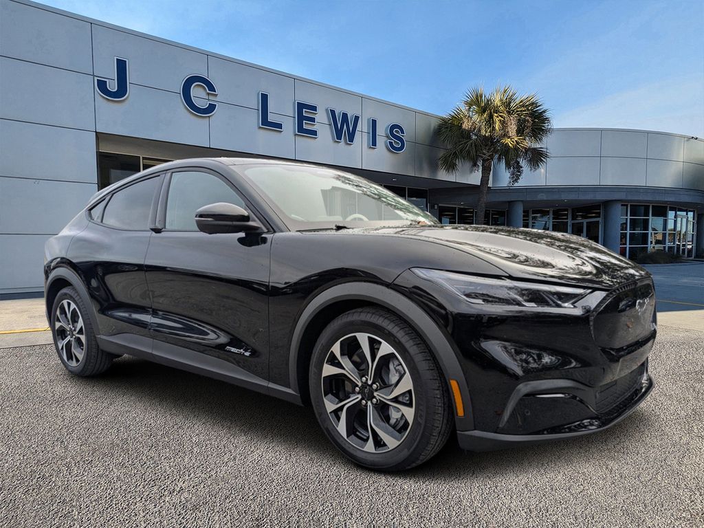 2025 Ford Mustang Mach-E Select