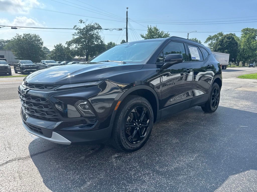View vehicle photo 3