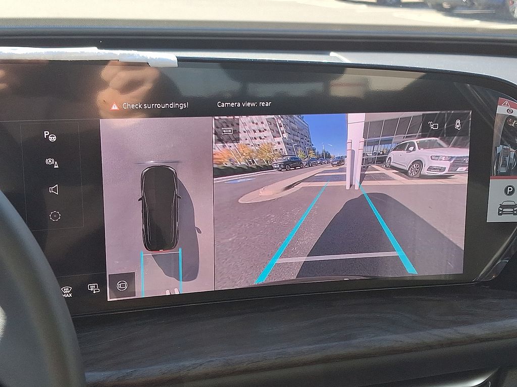 Thumbnail: 2025 Audi Q5 - 15