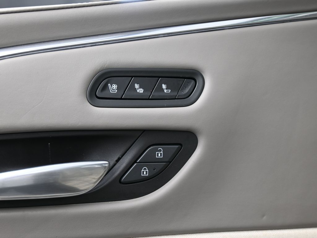 Used 2021 Black Raven Cadillac Sport Platinum image 18