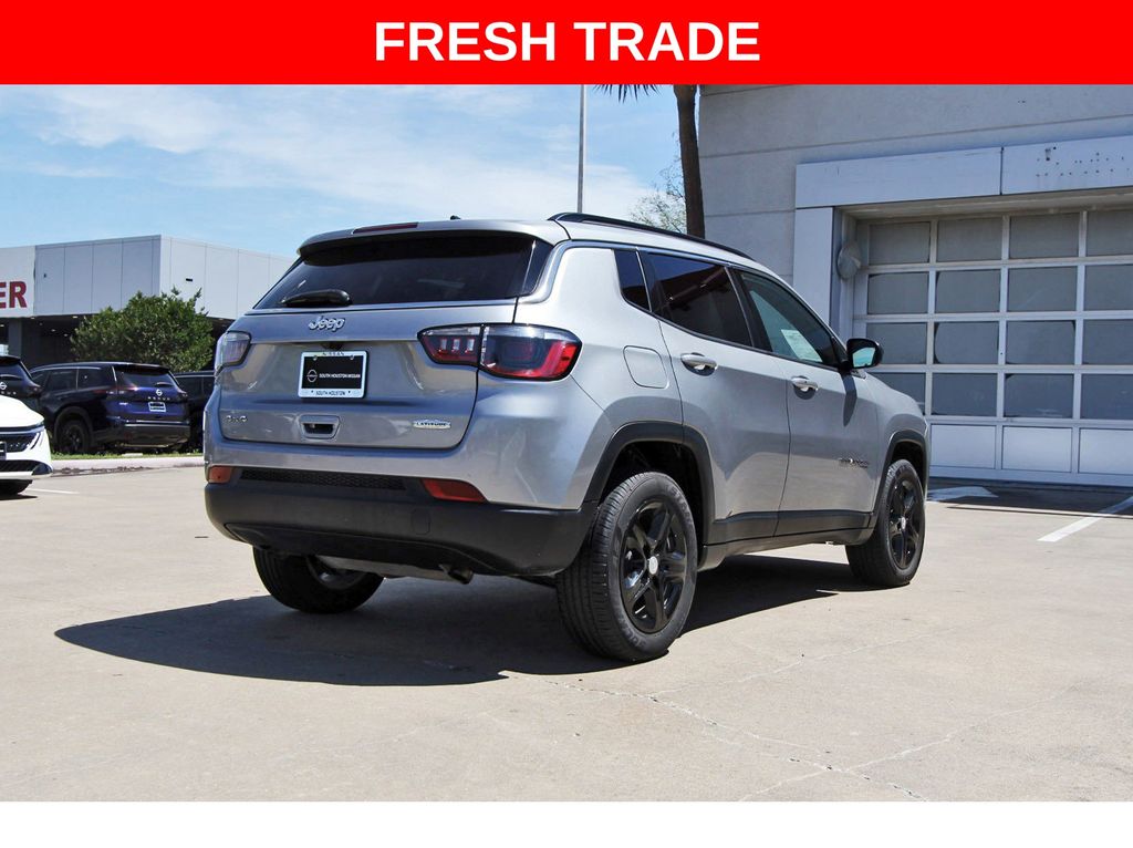 2024 Jeep Compass Latitude - 3