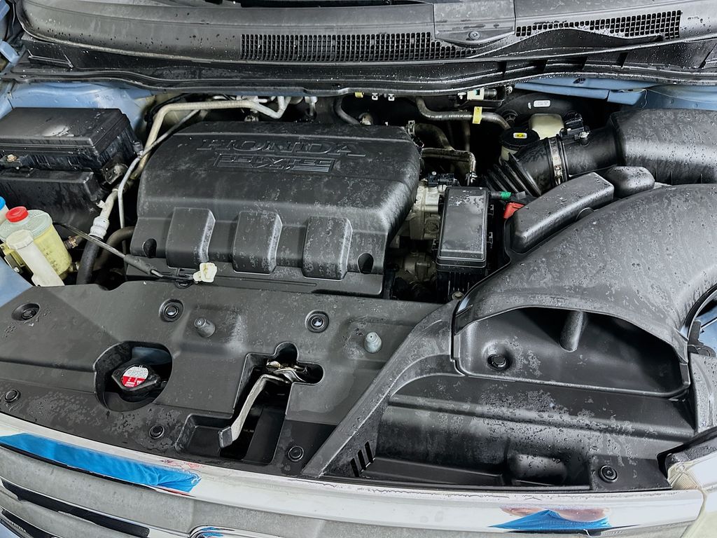 Thumbnail: 2011 Honda Odyssey - 27