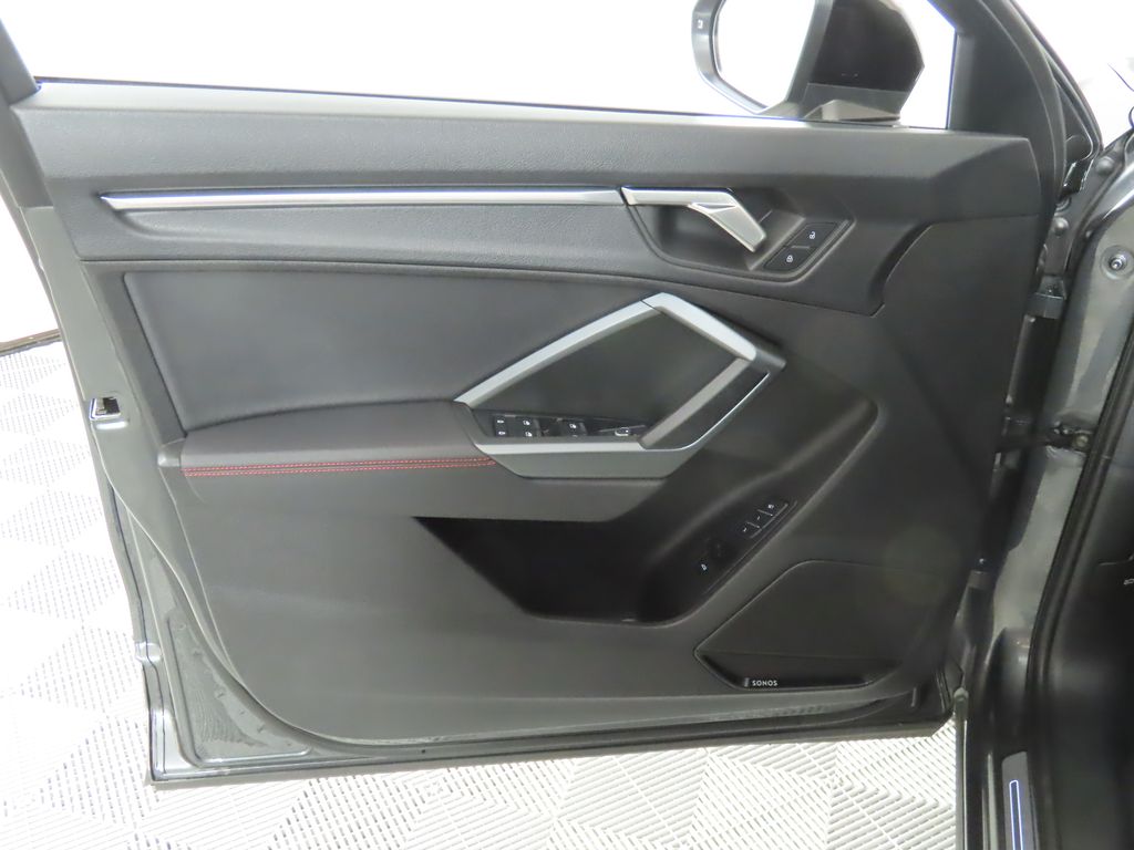 Thumbnail: 2025 Audi Q3 - 30