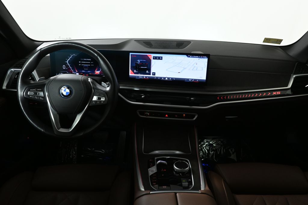 Thumbnail: 2025 BMW X5 - 18