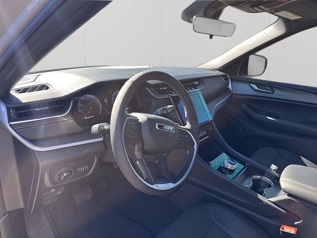 New Car 2025 Jeep Grand Cherokee  For Sale Under $40,000 In Austin, Texas