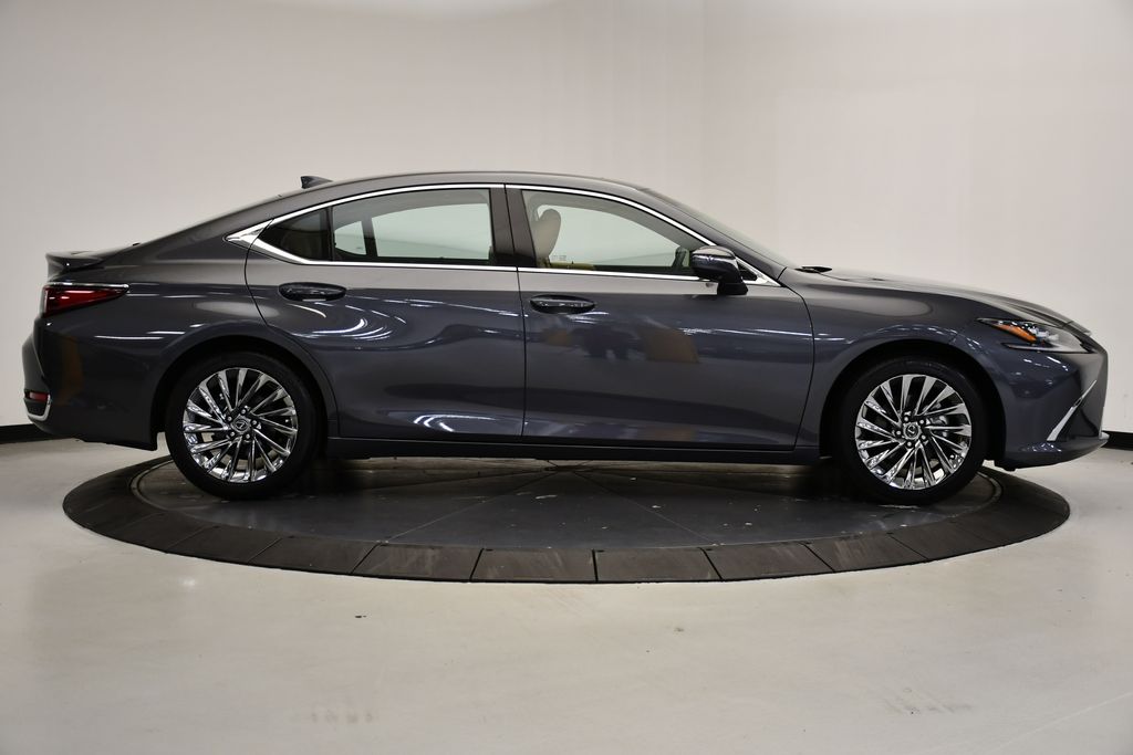 Thumbnail: 2025 Lexus ES - 6