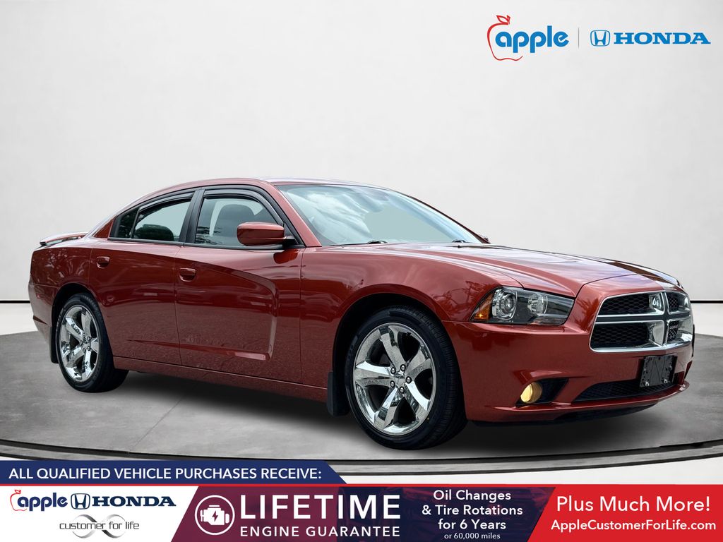 Copperhead Pearlcoat 2013 Dodge Charger Sedan Rear-Wheel Drive 8-Speed Automatic