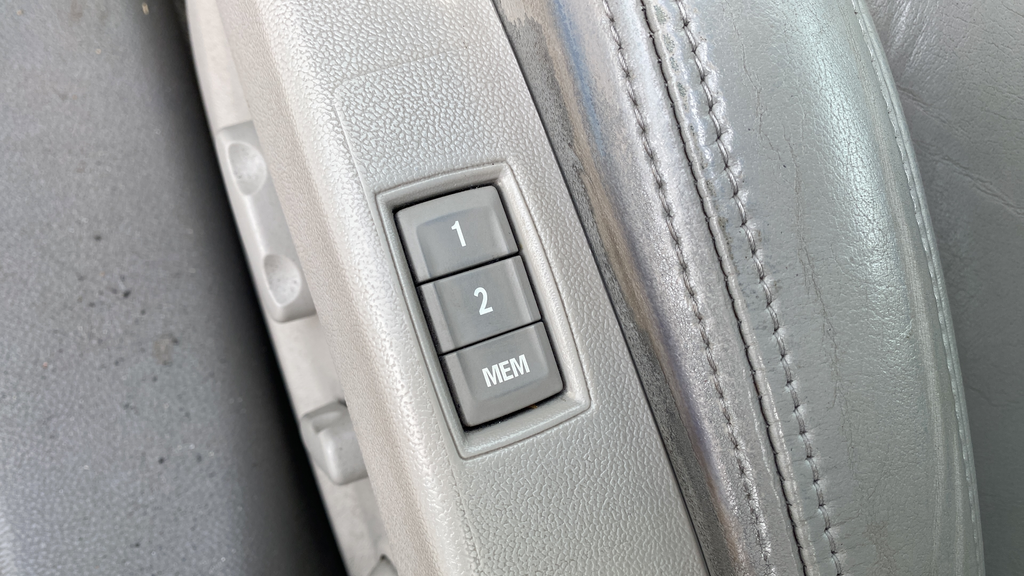 Used 2013 Atlantis Blue Metallic Buick Leather Group image 30