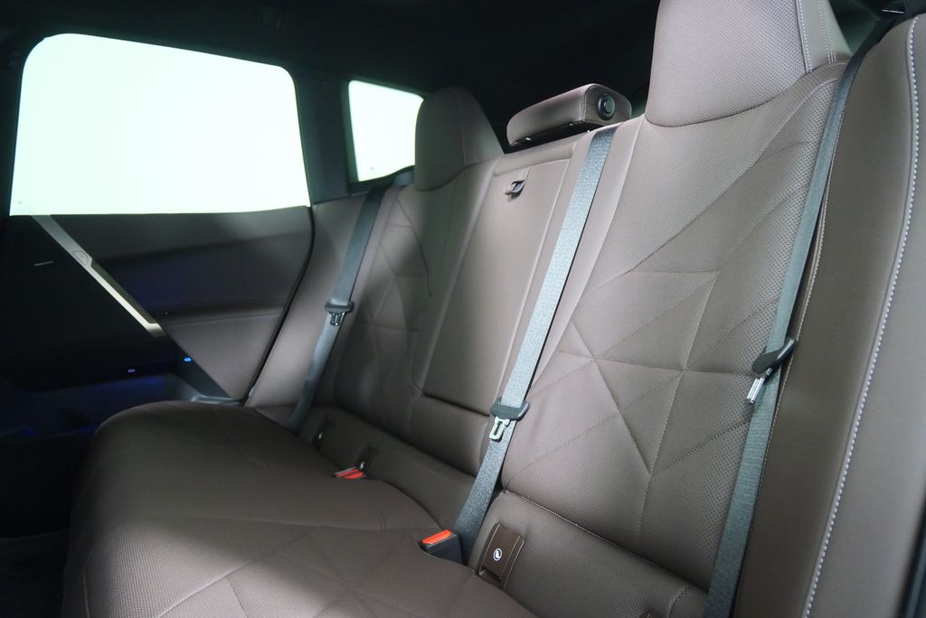 Thumbnail: 2024 BMW iX - 15