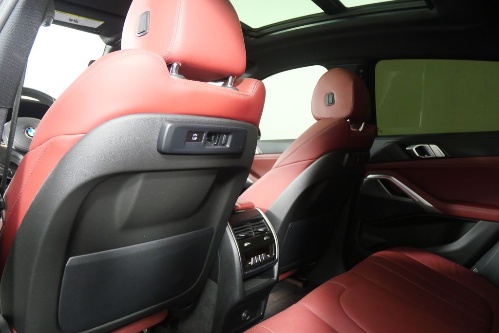 Thumbnail: 2022 BMW X6 - 16