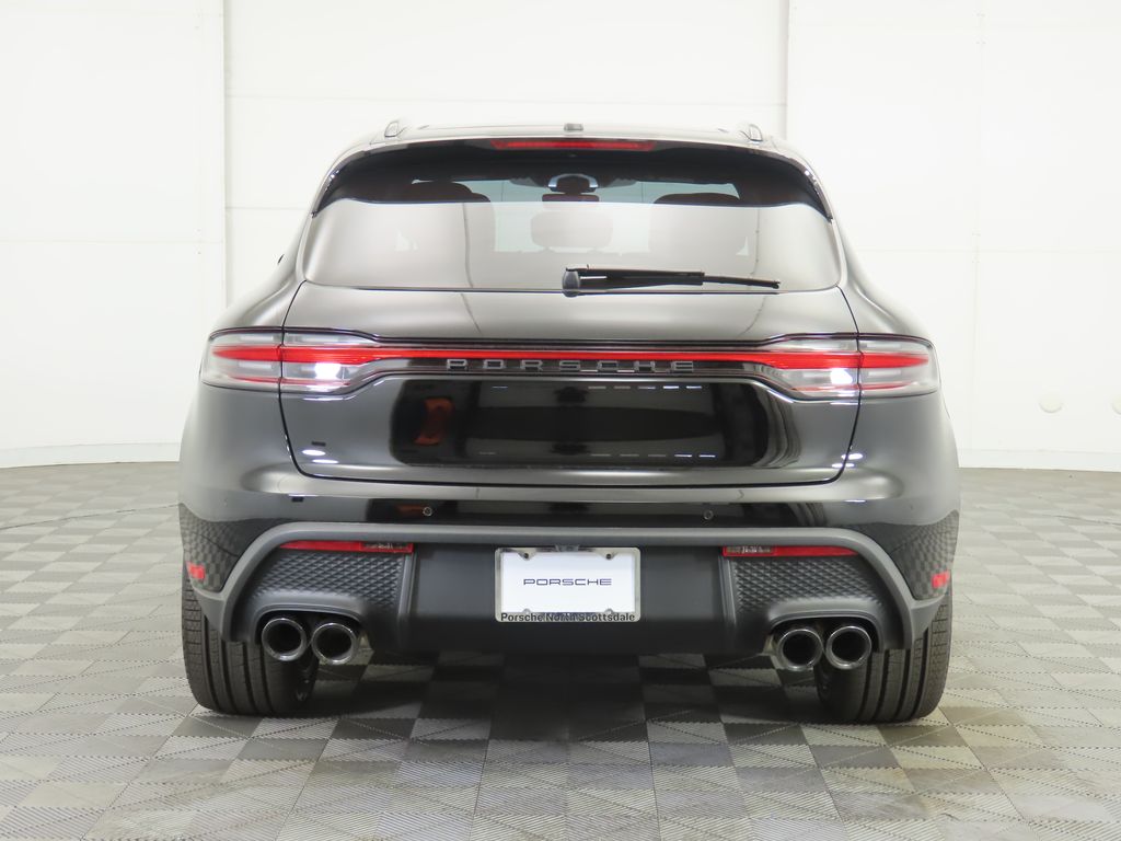 Thumbnail: 2025 Porsche Macan - 6