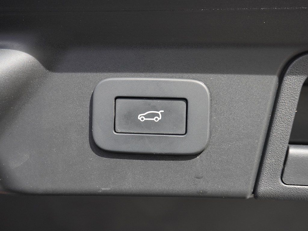 Used 2023 White Land Rover HST image 67