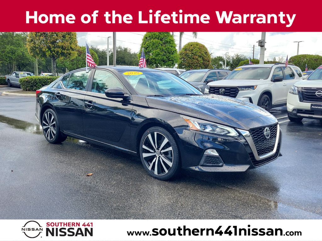 Super Black 2020 Nissan Altima Sedan Front-Wheel Drive Continuously Variable Transmission