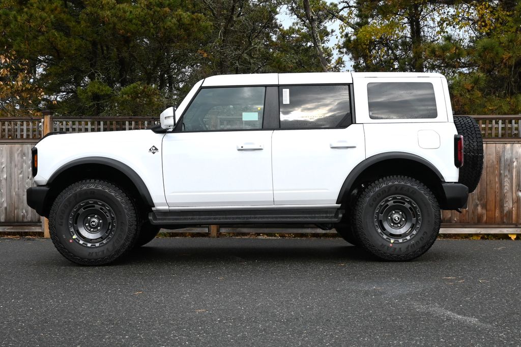 Thumbnail: 2025 Ford Bronco - 2