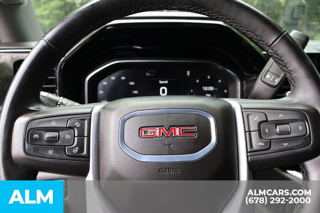 Used 2025 Black GMC SLT image 30
