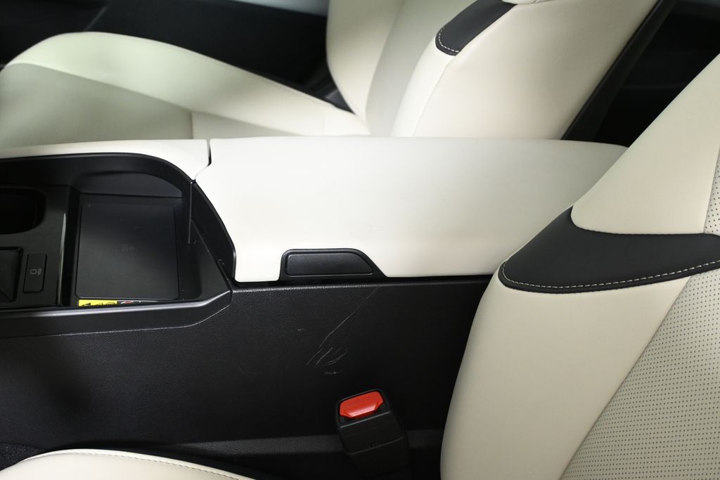 Thumbnail: 2025 Lexus ES - 26