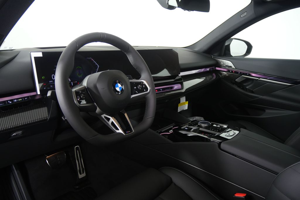 Thumbnail: 2026 BMW 5 Series - 12