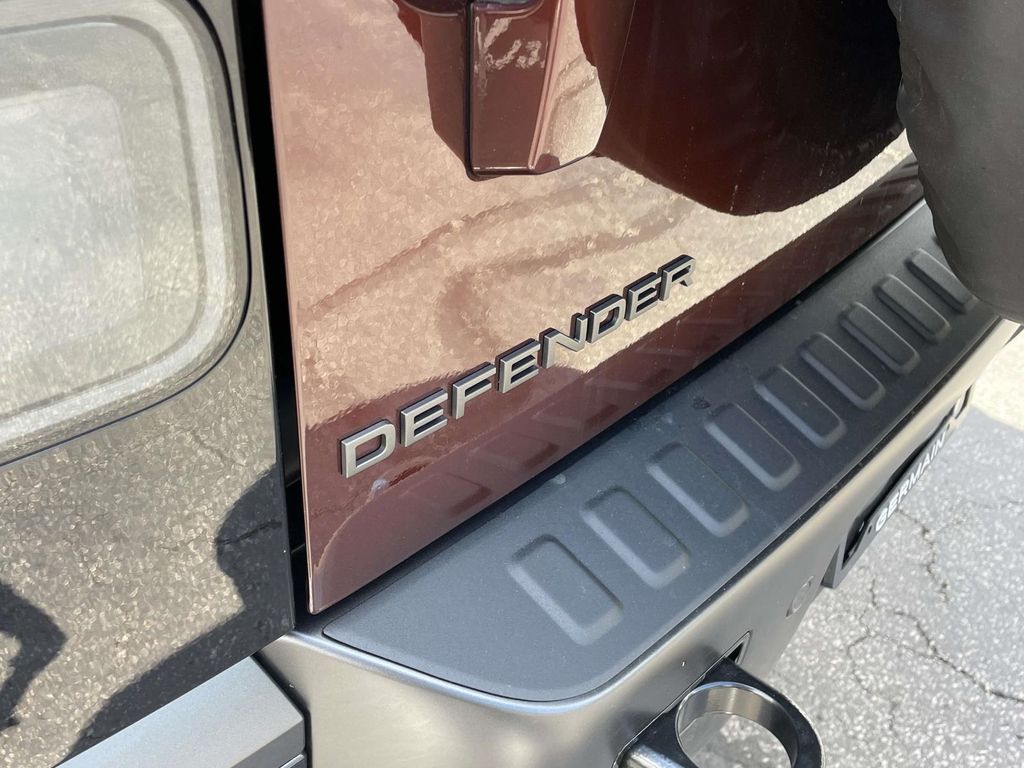 New 2026 Red Land Rover X-Dynamic SE image 8