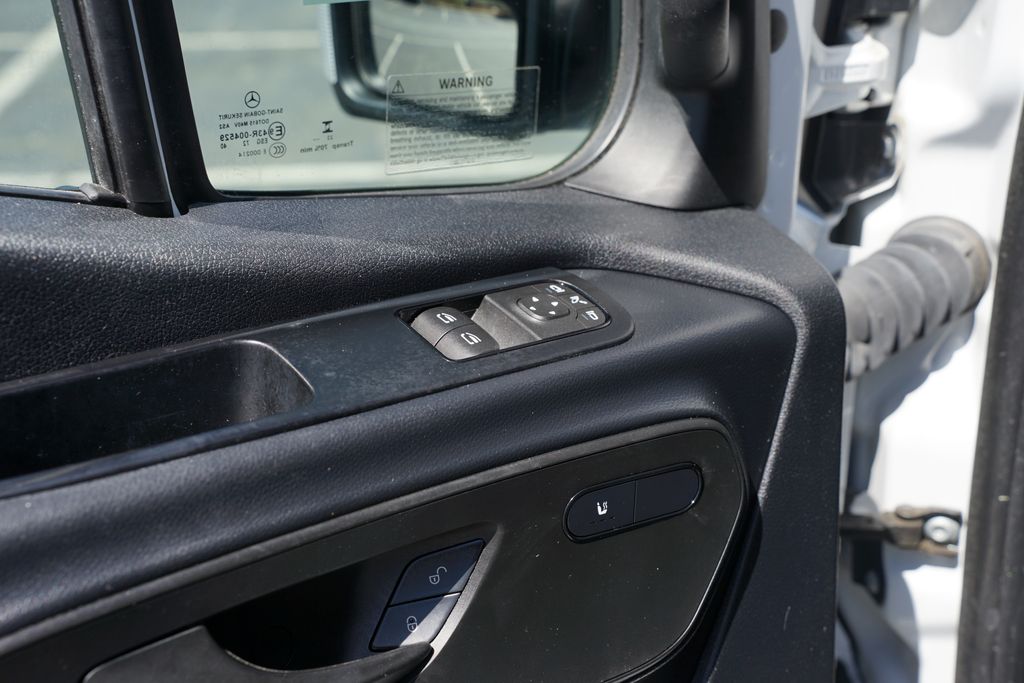 Thumbnail: 2024 Mercedes-Benz Sprinter - 28