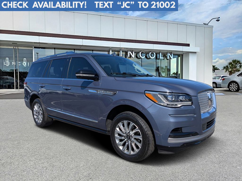 2022 Lincoln Navigator Standard