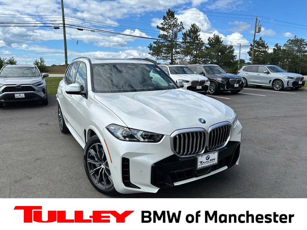 Mineral White Metallic 2026 BMW X5 SUV / Crossover All-Wheel Drive 8-Speed Automatic