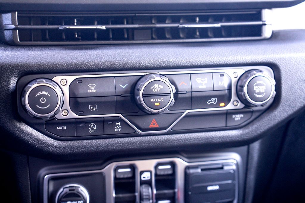 New Car 2025 Jeep Wrangler  Sport For Sale Under $50,000 In Taylor, Texas