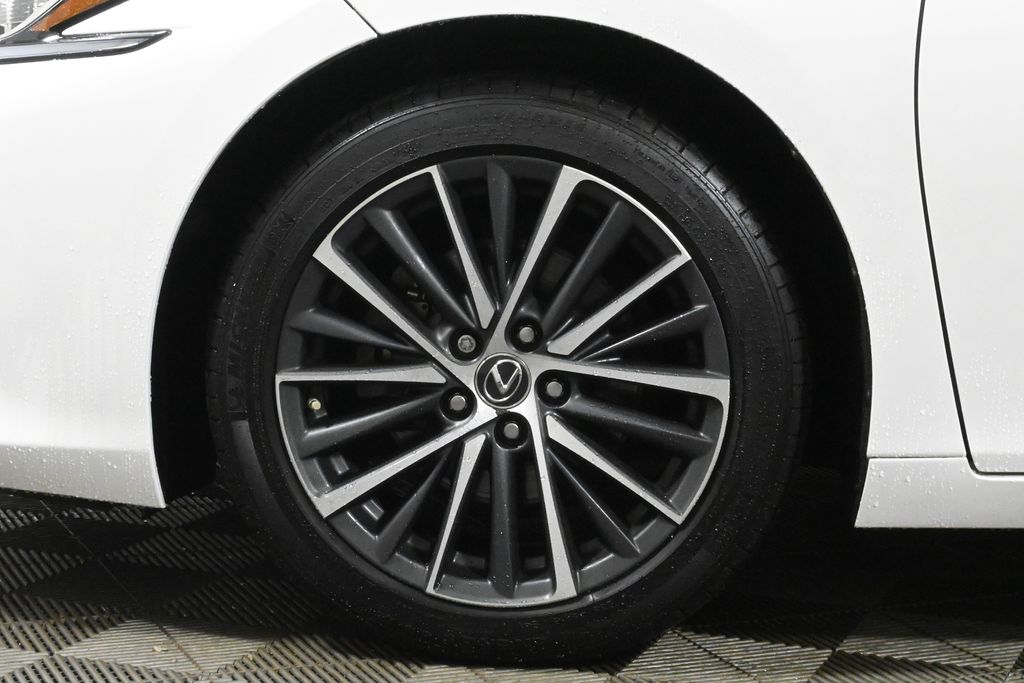 2022 Lexus ES 250 12