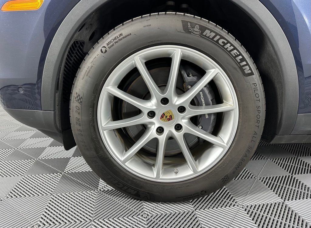 Thumbnail: 2024 Porsche Cayenne - 15
