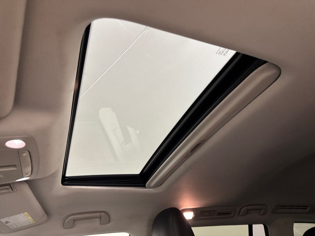 Certified Used 2020 Black Nissan SL image 11