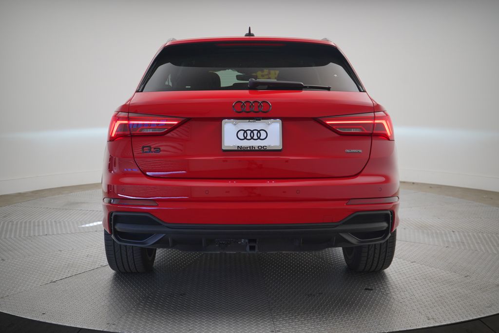 Thumbnail: 2023 Audi Q3 - 4