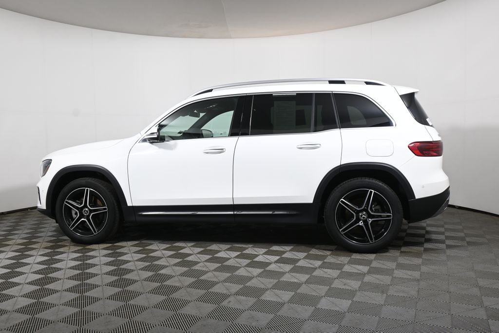 Thumbnail: 2026 Mercedes-Benz GLB - 2