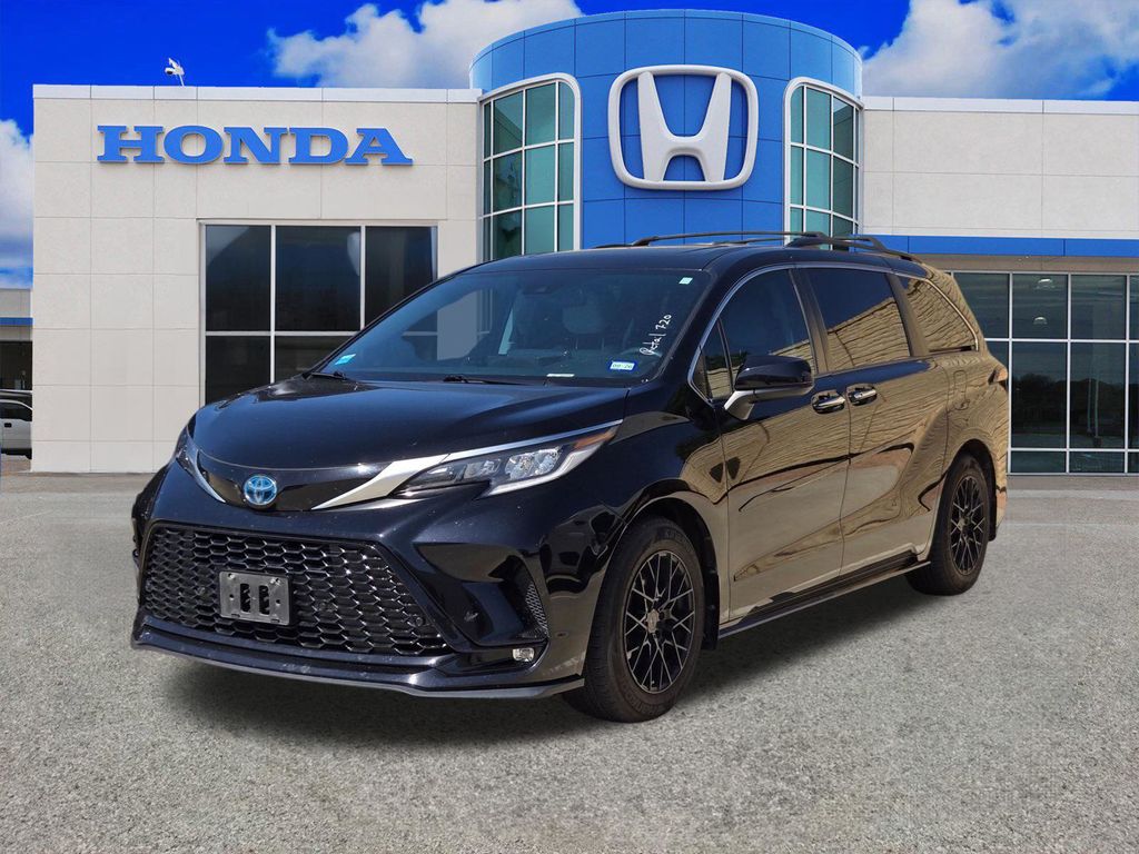 Used 2022 Toyota Sienna Van